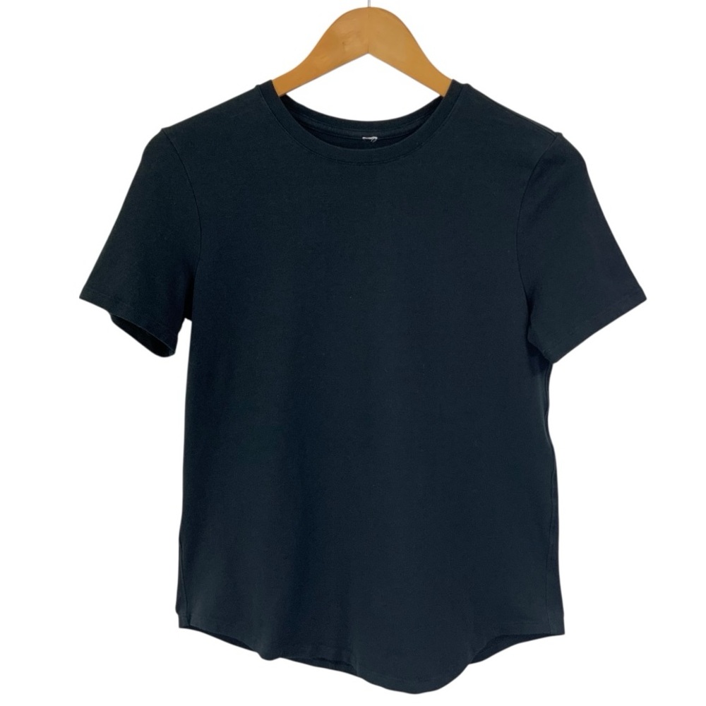LULULEMON Classic Black Tee Shirt Short Sleeve T-Shirt Approx Size Medium